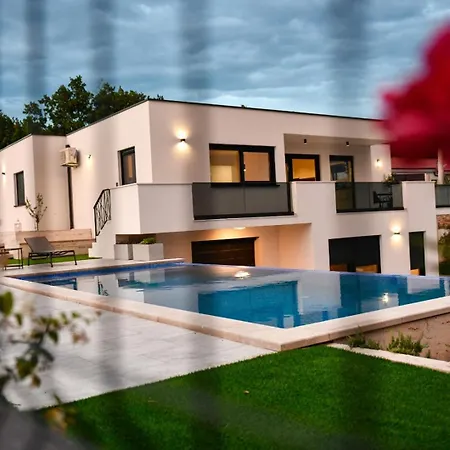 Luxury Neptune Near Imotski, Private Pool Вилла