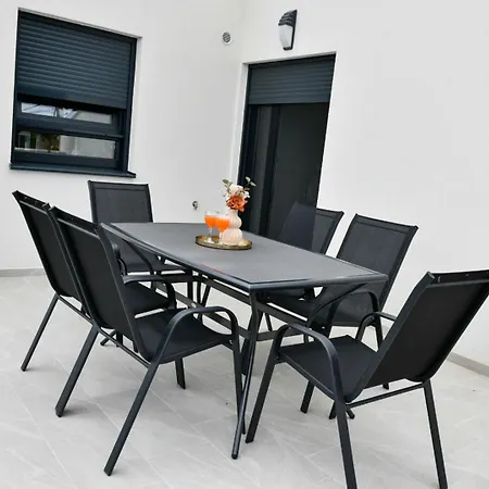 Luxury Neptune Near Imotski, Private Pool Вилла Gornji Vinjani