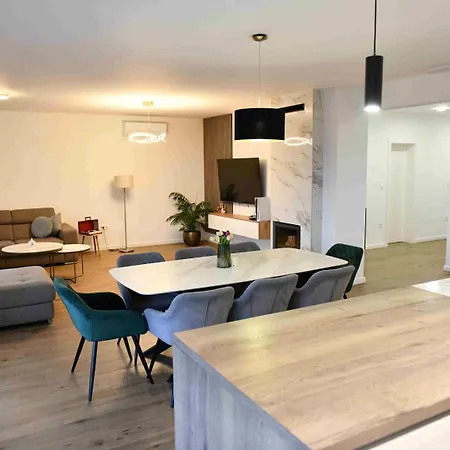 Luxury Neptune Near Imotski, Private Pool * Gornji Vinjani